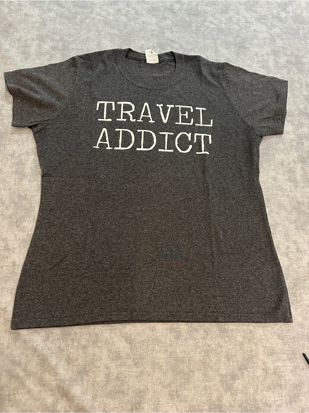 Travel Addict t-shirt - Picture 2 of 3